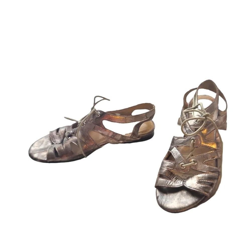 Vaneli Metallic Gladiator Sandals EUC ❤️ - Picture 9 of 13